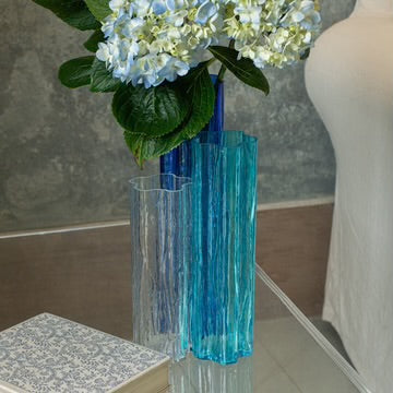 Vietri Flora Glass Blue Vase