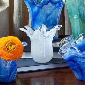 Vietri Onda Glass White Petite Vase