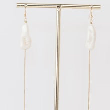 Leslie Curtis Gold Pearl Earrings